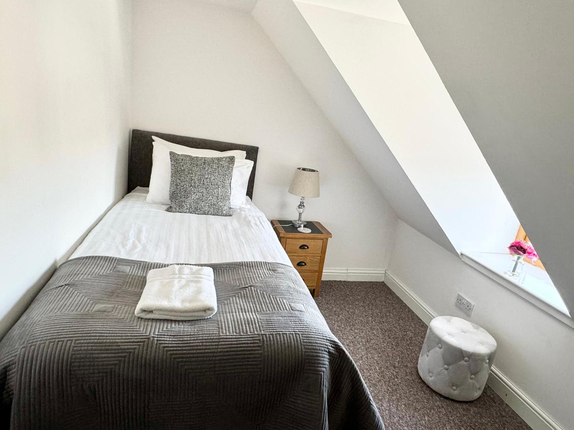Waterloo Townhouse Inverness Extérieur photo